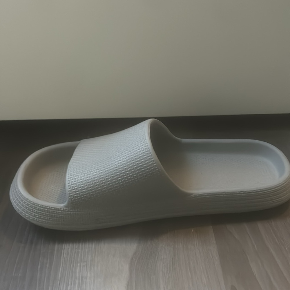 GREY SLIDES - Picture 2 of 2